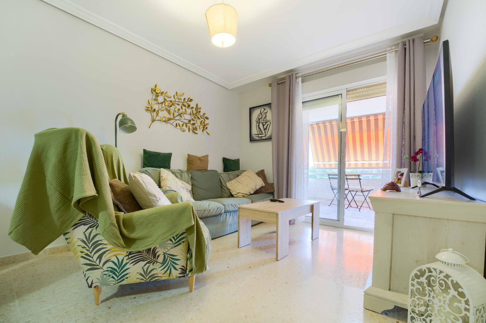 Flat for sale in Calle del Periodista Ramón Resa, Sector Sur  - La Palmera - Reina Mercedes