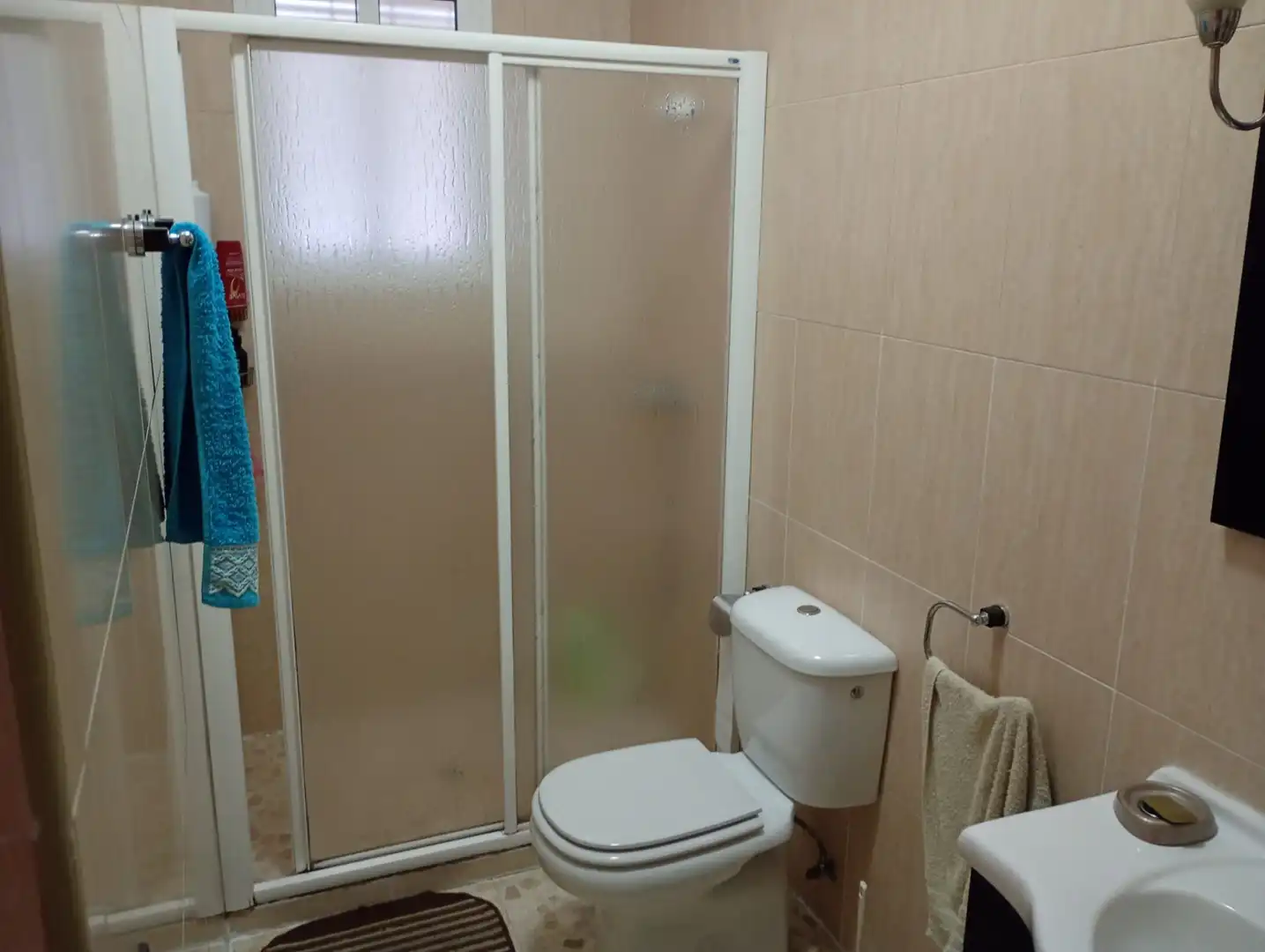 Bathroom of Ground floor for sale in Albaida del Aljarafe  with Air Conditioner
