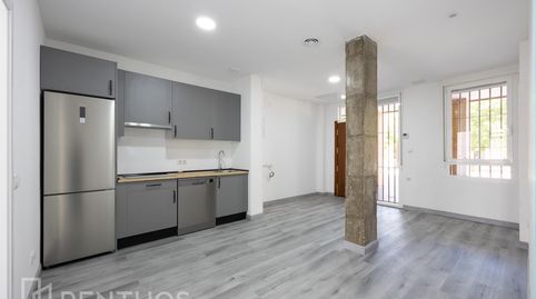 Foto 4 de Planta baja de alquiler en Pozo del Tío Raimundo, Entrevías, Madrid Capital