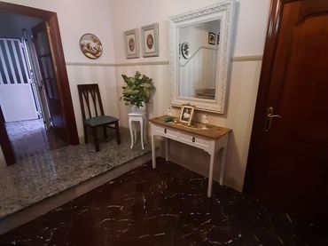 Casa con balcón en venta en Úbeda