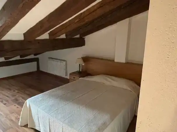 Habitación de Piso en venta en Pedraza con Amueblado