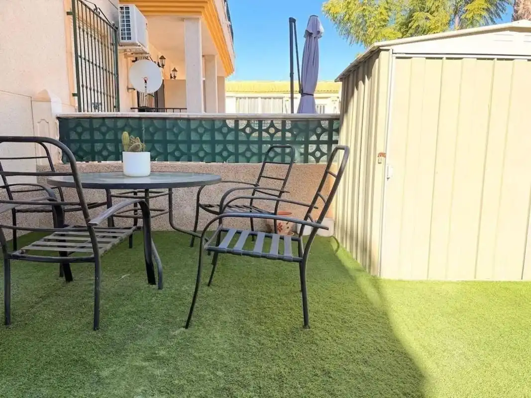 Chalet con piscina en venta en Orihuela Costa, imagen 3