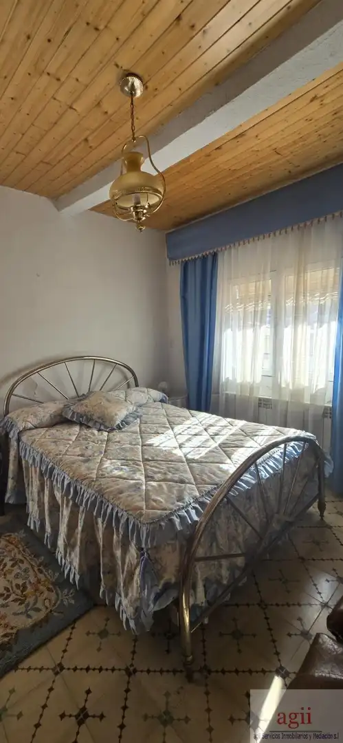Bedroom of Houses for sale in Villalba del Rey  with Heating, Terrace and Furnished