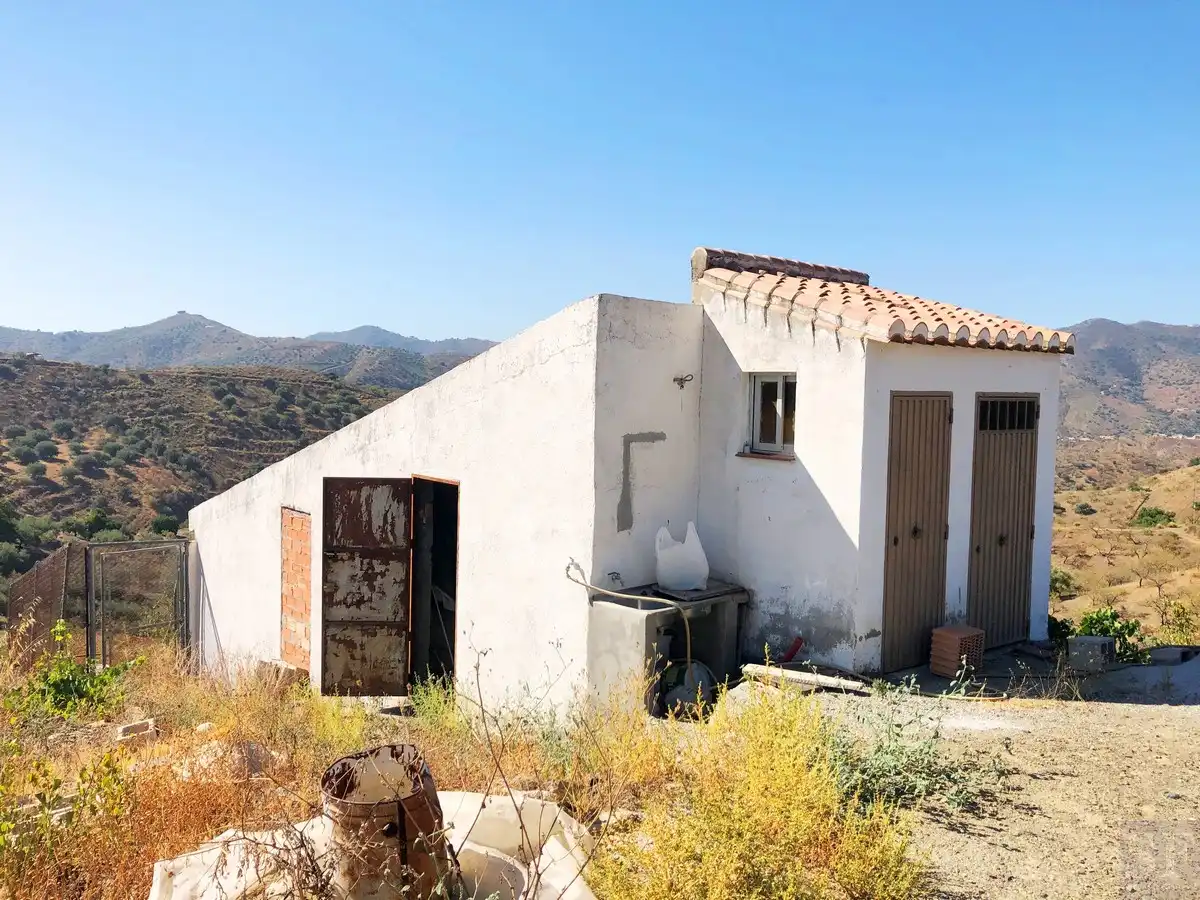 Terrenos y solares en venta en Sedella