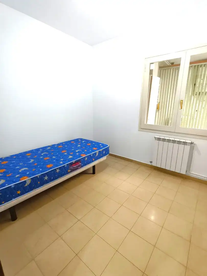 Bedroom of Flat for sale in Valls  with Heating, Terrace and Storage room
