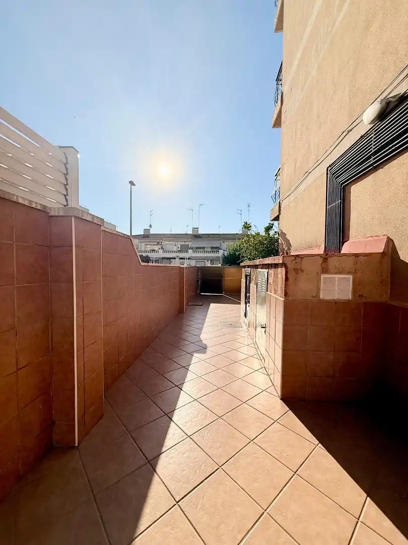 Vista exterior de Piso en venta en Cunit con Terraza y Balcón