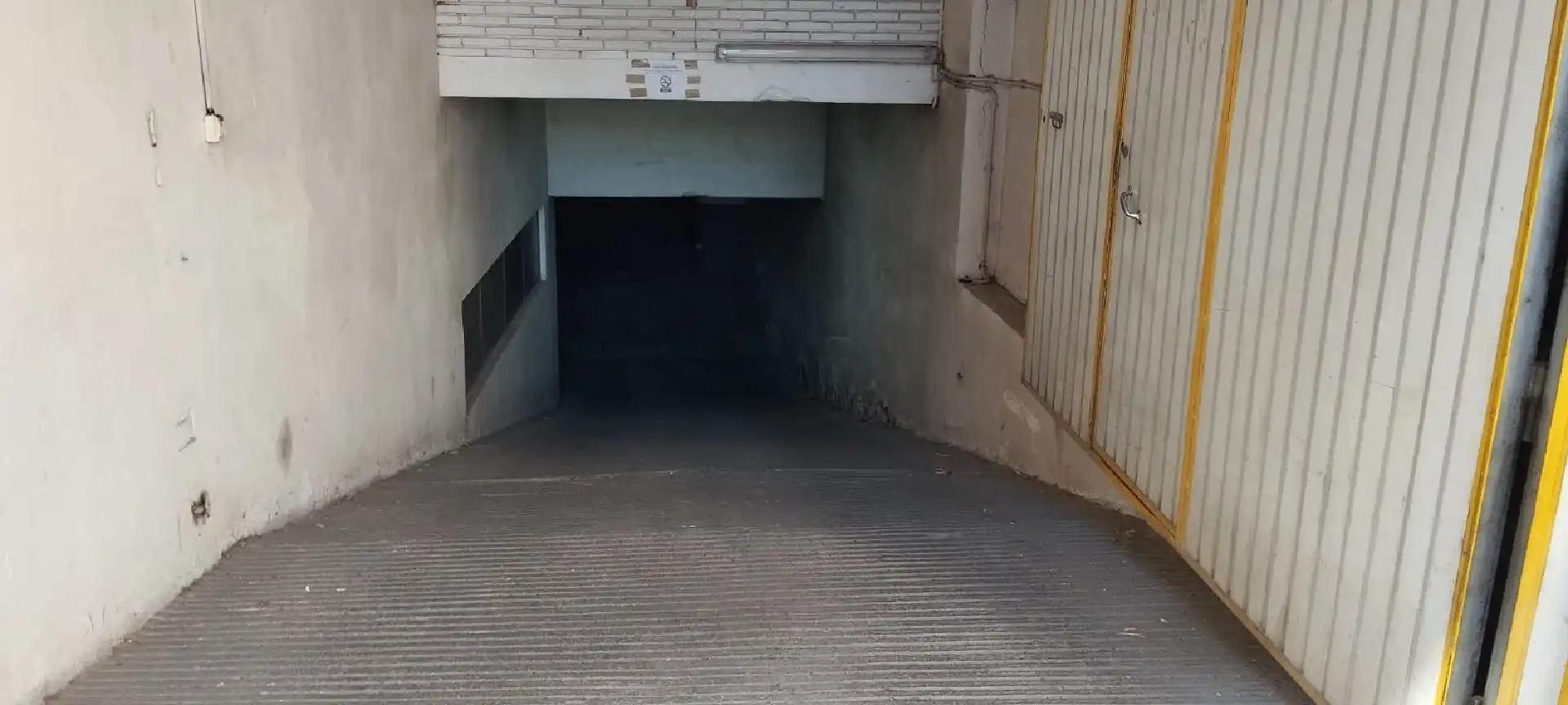 Parcheggio in affitto a Centro, imagen 2