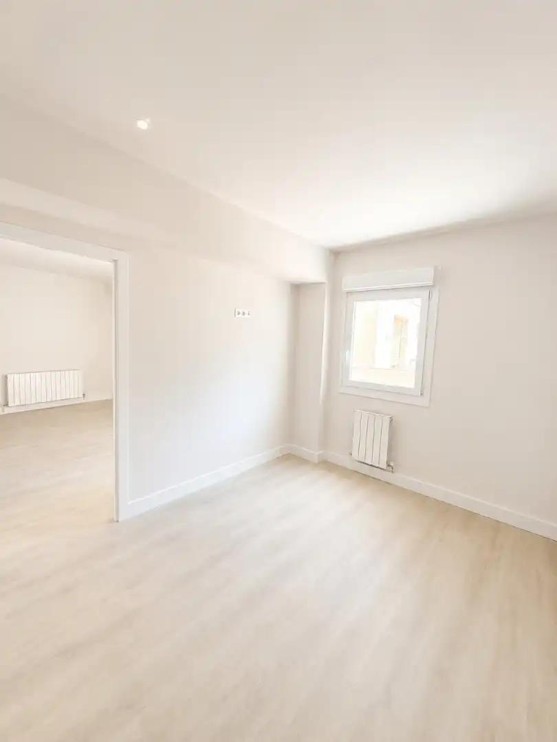 Bedroom of Flat for sale in  Logroño  with Heating, Parquet flooring and Terrace