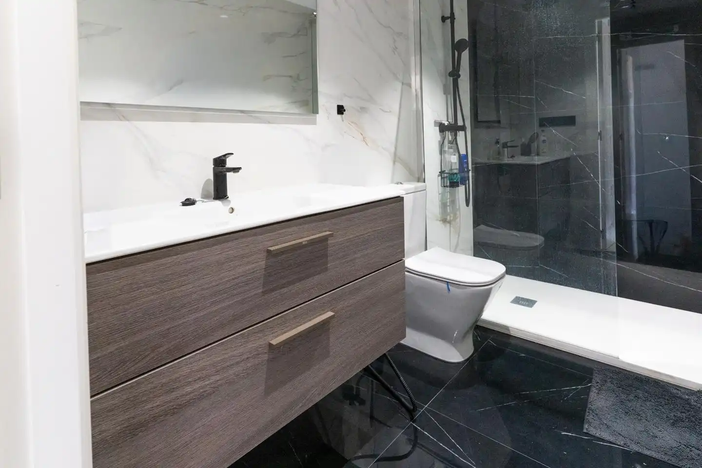Bathroom of Detached homes for sale in Santa Pola  with Air Conditioner, Private garden and Parquet flooring