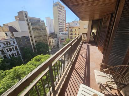 Außenansicht von Wohnung zum verkauf in Castellón de la Plana / Castelló de la Plana mit Terrasse und Balkon