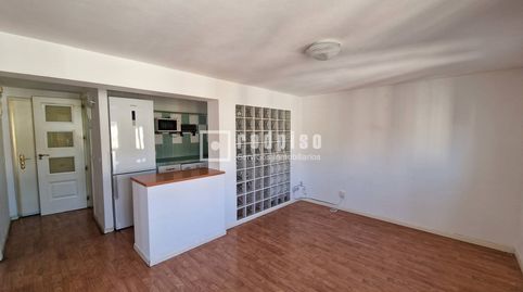 Foto 2 de Piso en venta en Del Castillo de Oropesa, Simancas, Madrid Capital