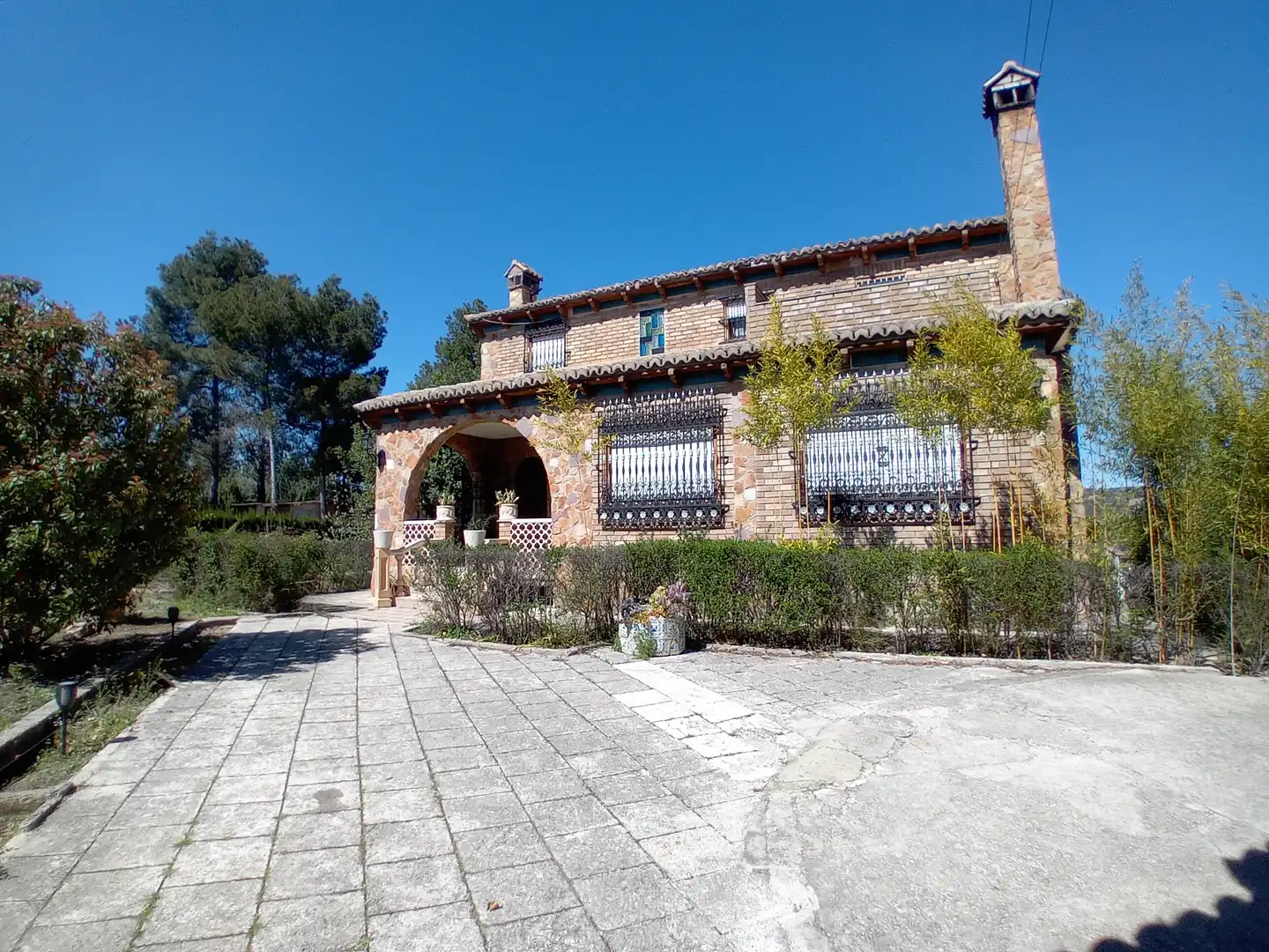 Vista exterior de Casa o chalet en venta en Macastre con Aire acondicionado, Jardín privado y Terraza
