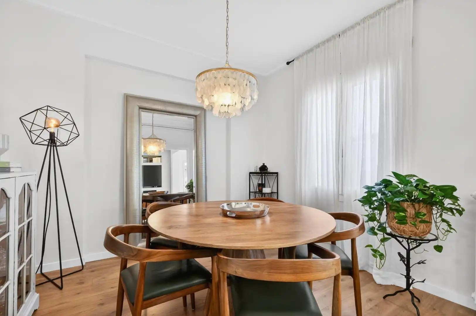 Comedor de Piso en venta en Girona con Calefacción y Balcón