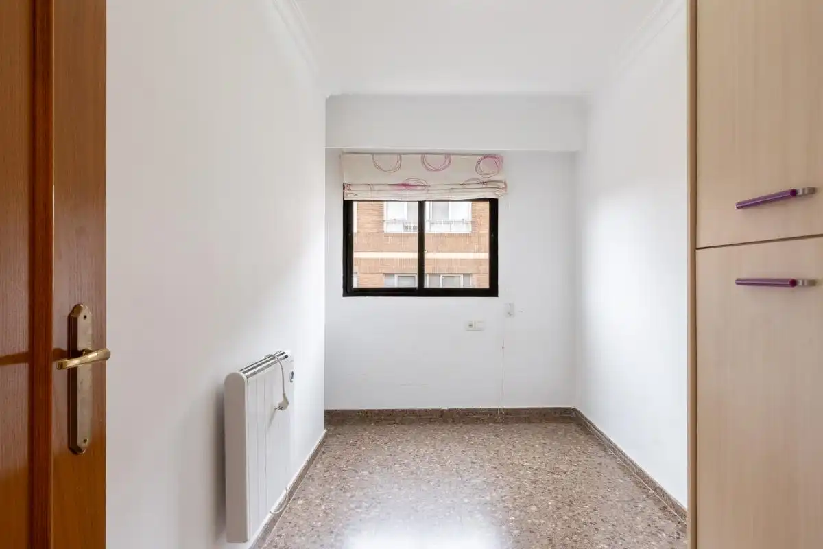 Bedroom of Attic for sale in Picassent  with Air Conditioner, Heating and Terrace