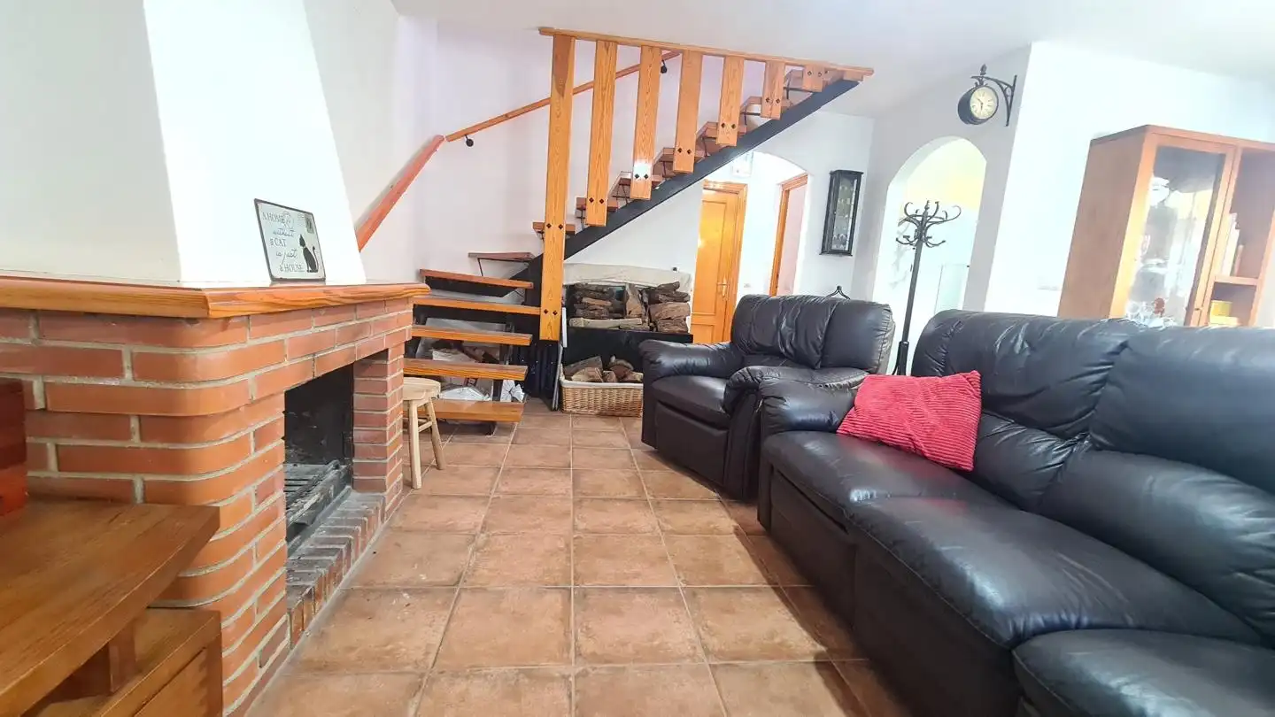 Sala de estar de Casa o chalet en venta en Piedralaves con Calefacción, Jardín privado y Terraza