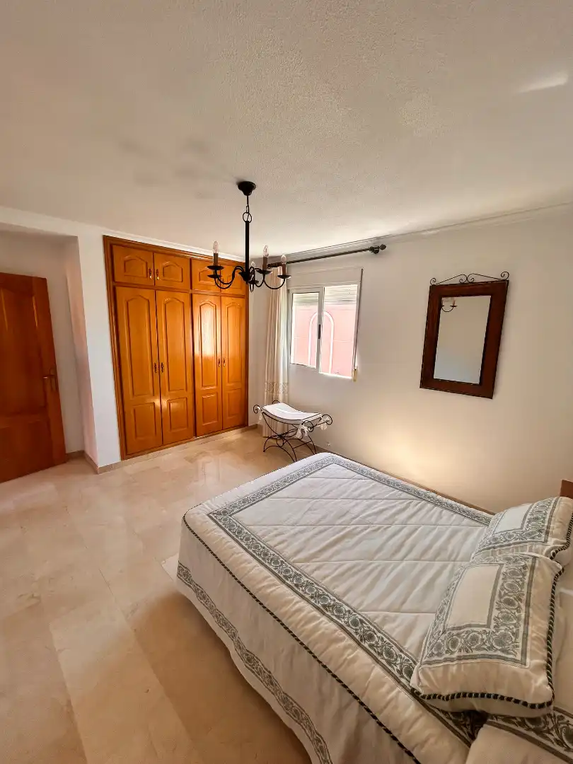 Habitación de Casa o chalet en venta en Elche / Elx con Aire acondicionado, Jardín privado y Terraza