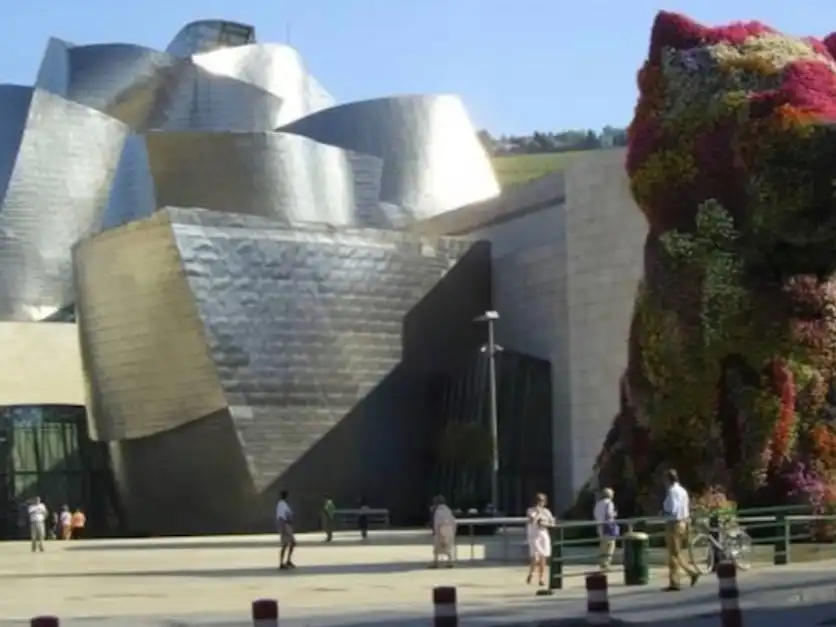Vista exterior de Pis en venda en Bilbao 