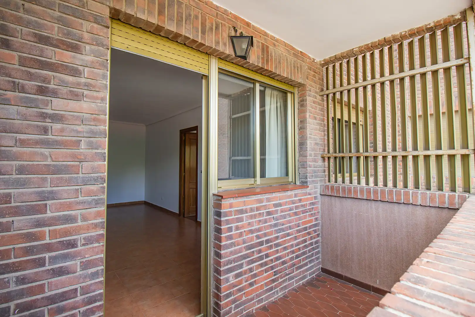 Piso de alquiler en Madrid con Terraza, Se aceptan mascotas y Piscina comunitaria