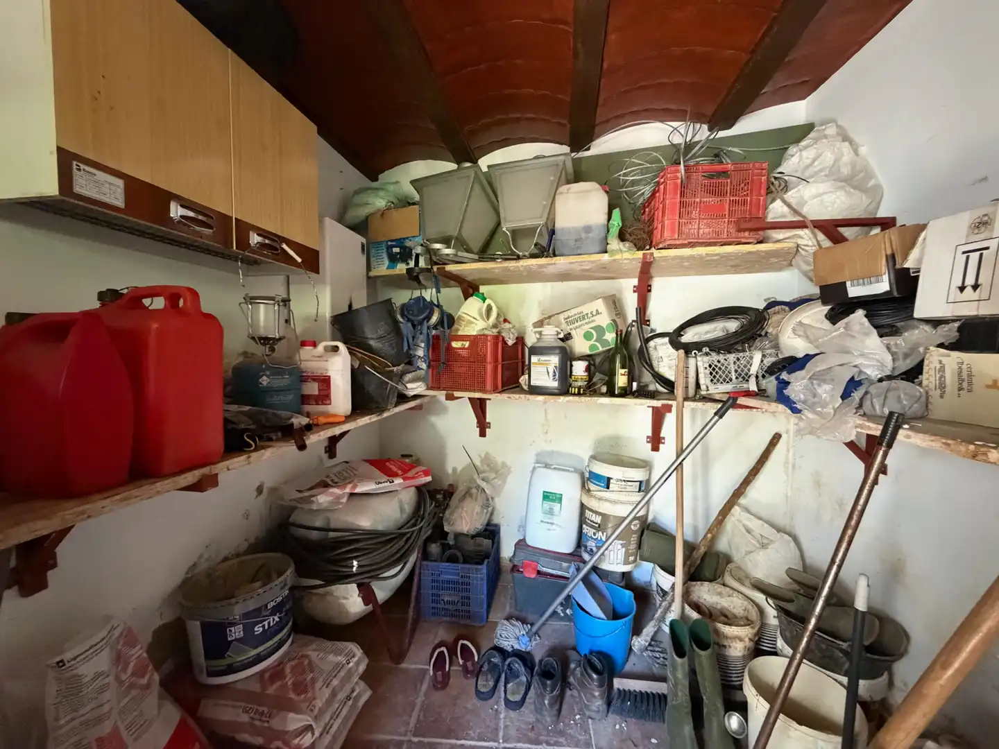 Finca rústica en venta en Yunquera con Jardín privado, Piscina y Amueblado
