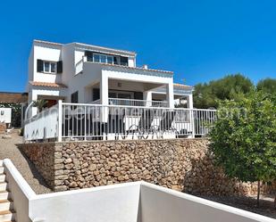 Vista exterior de Casa o xalet en venda en Es Mercadal amb Aire condicionat, Jardí privat i Terrassa