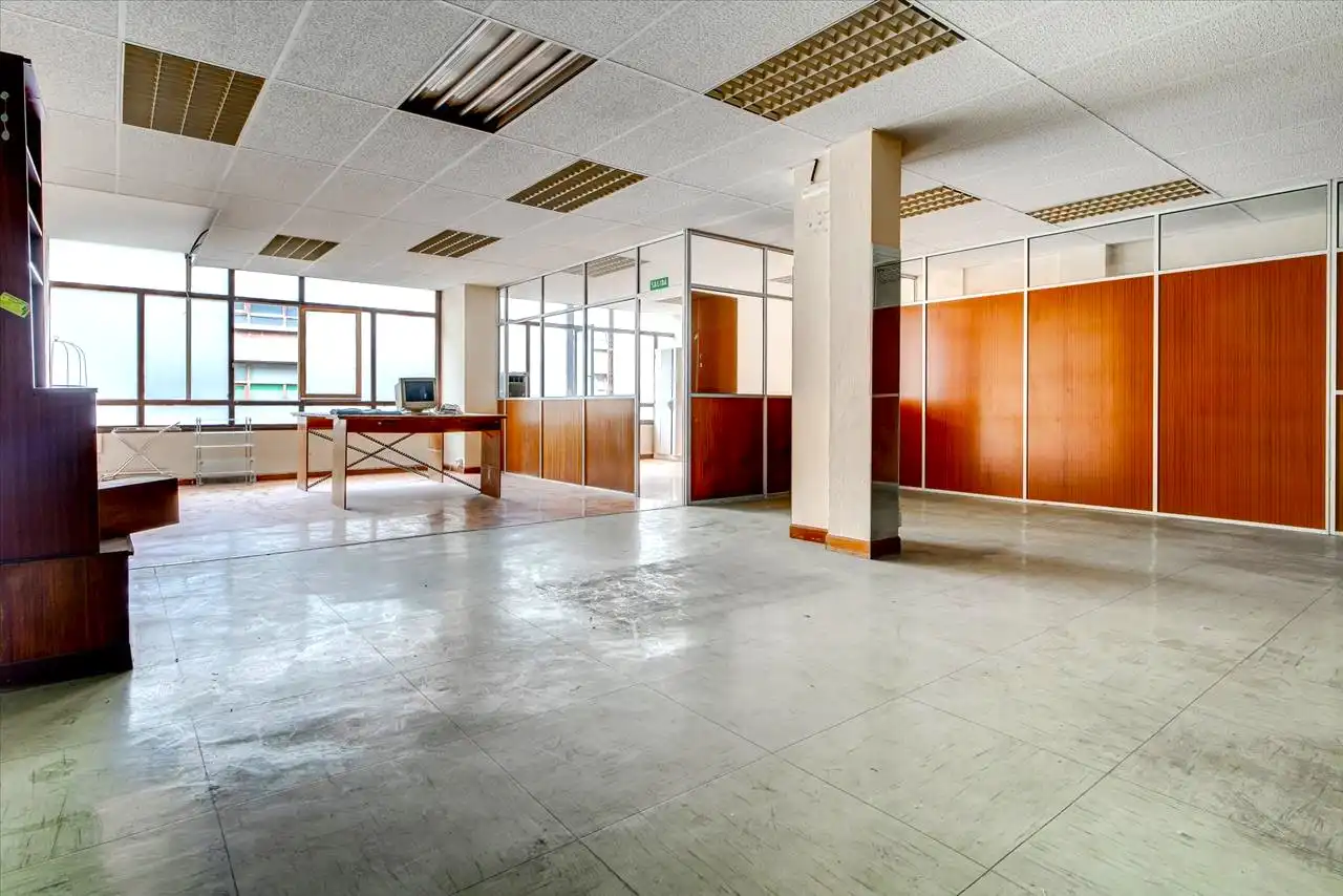 Industrial buildings for sale in Bilbao 