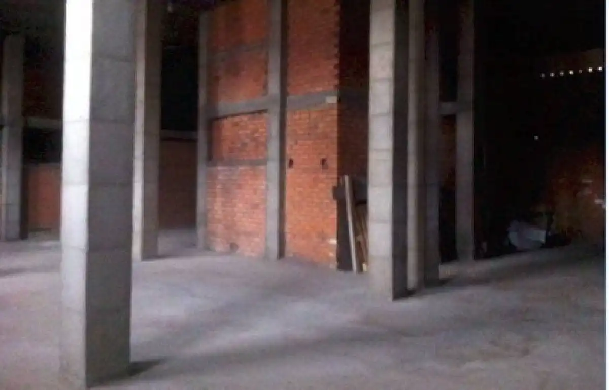 Local comercial en venda a Zona Alta, imagen 5