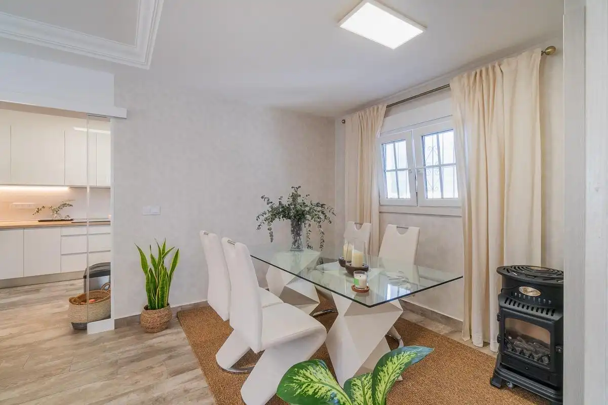 Comedor de Apartamento en venta en San Miguel de Salinas con Calefacción