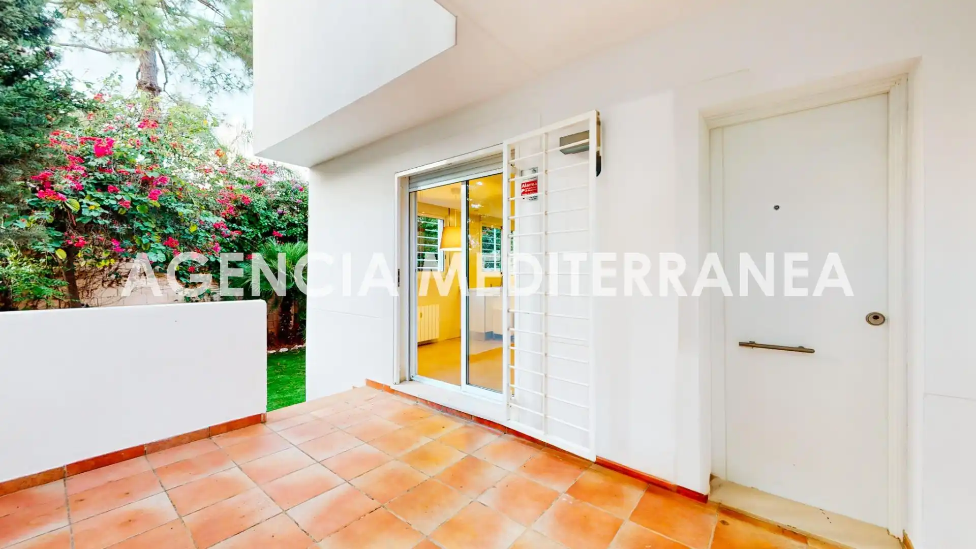 Casa adosada en venta en Calle PUIGCAMPANA, Casas Verdes