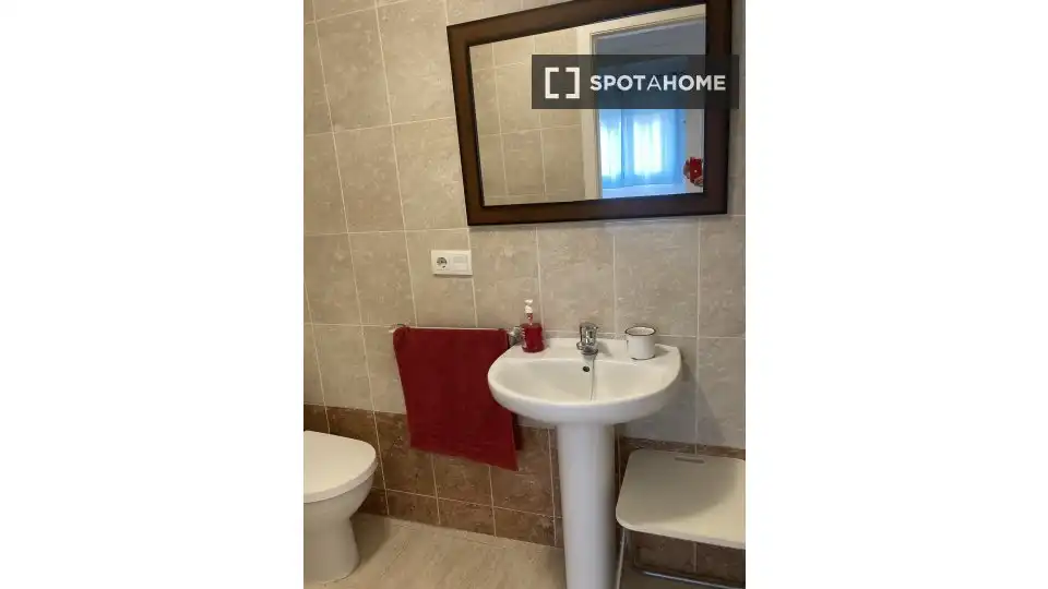 Bany de Apartament per a compartir en Almuñécar amb Aire condicionat, Calefacció i Terrassa
