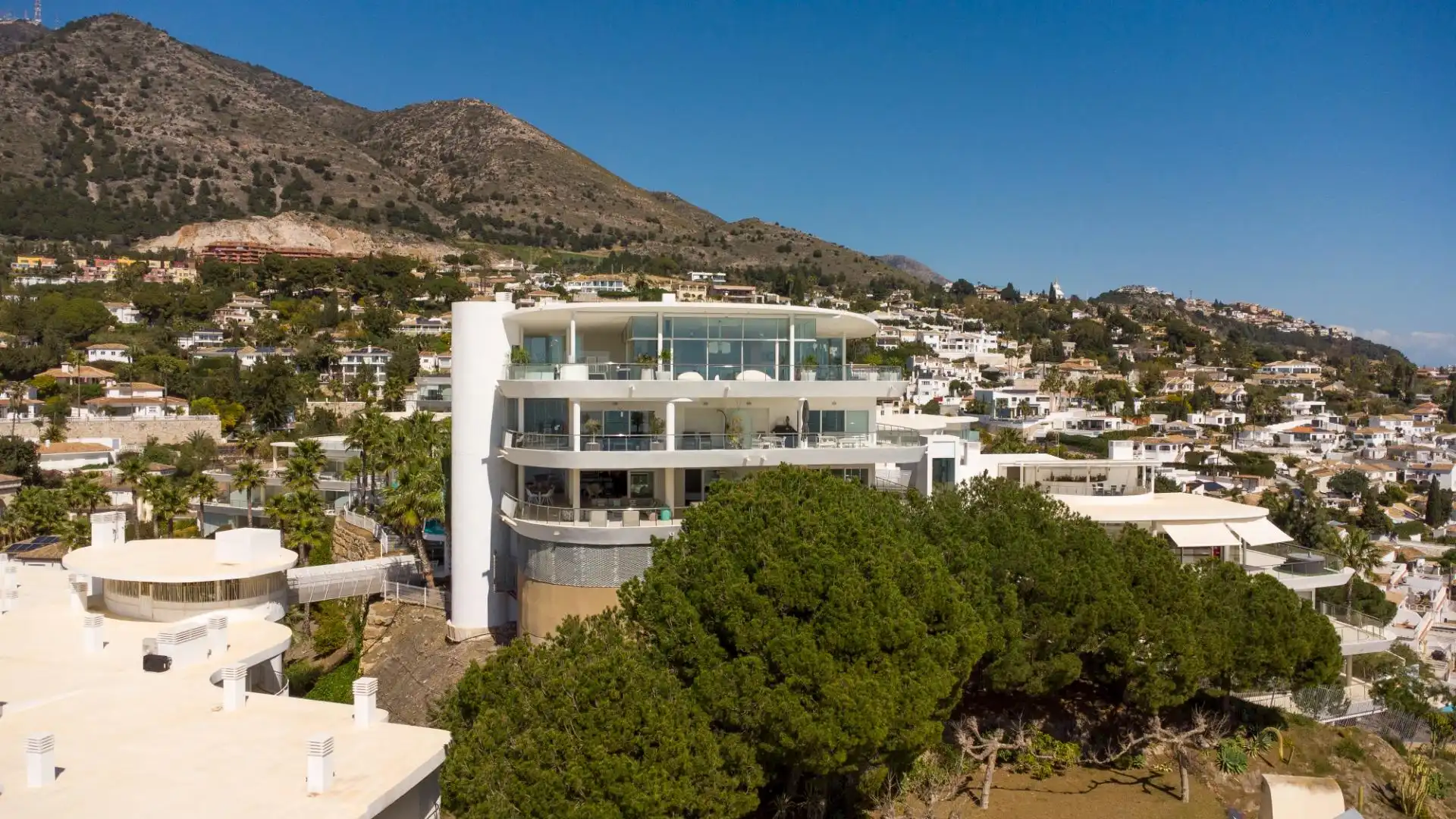 Vista exterior de Apartament en venda en Benalmádena amb Aire condicionat, Calefacció i Terrassa