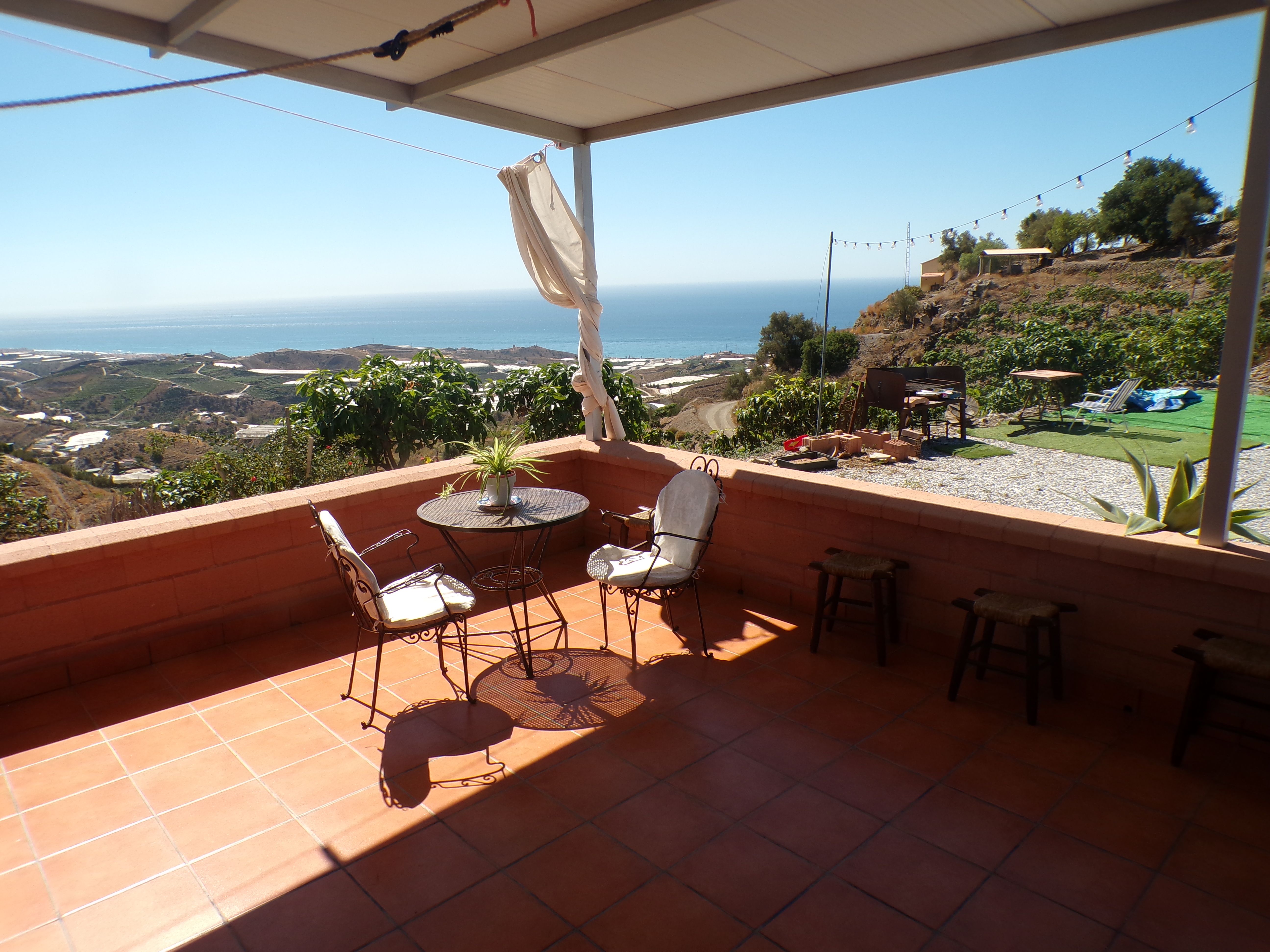 Country house to rent in Sayalonga