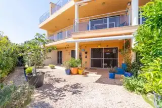 Exterior view of Flat for sale in Palau-saverdera  with Air Conditioner, Private garden and Terrace
