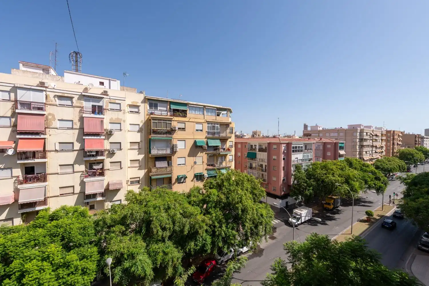 Außenansicht von Wohnung zur Miete in Alicante / Alacant mit Klimaanlage