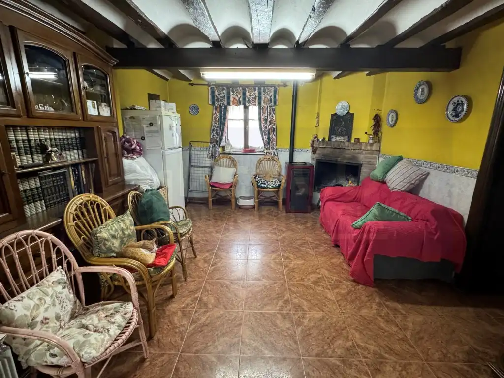 Sala d'estar de Casa o xalet en venda en Baños de Rioja