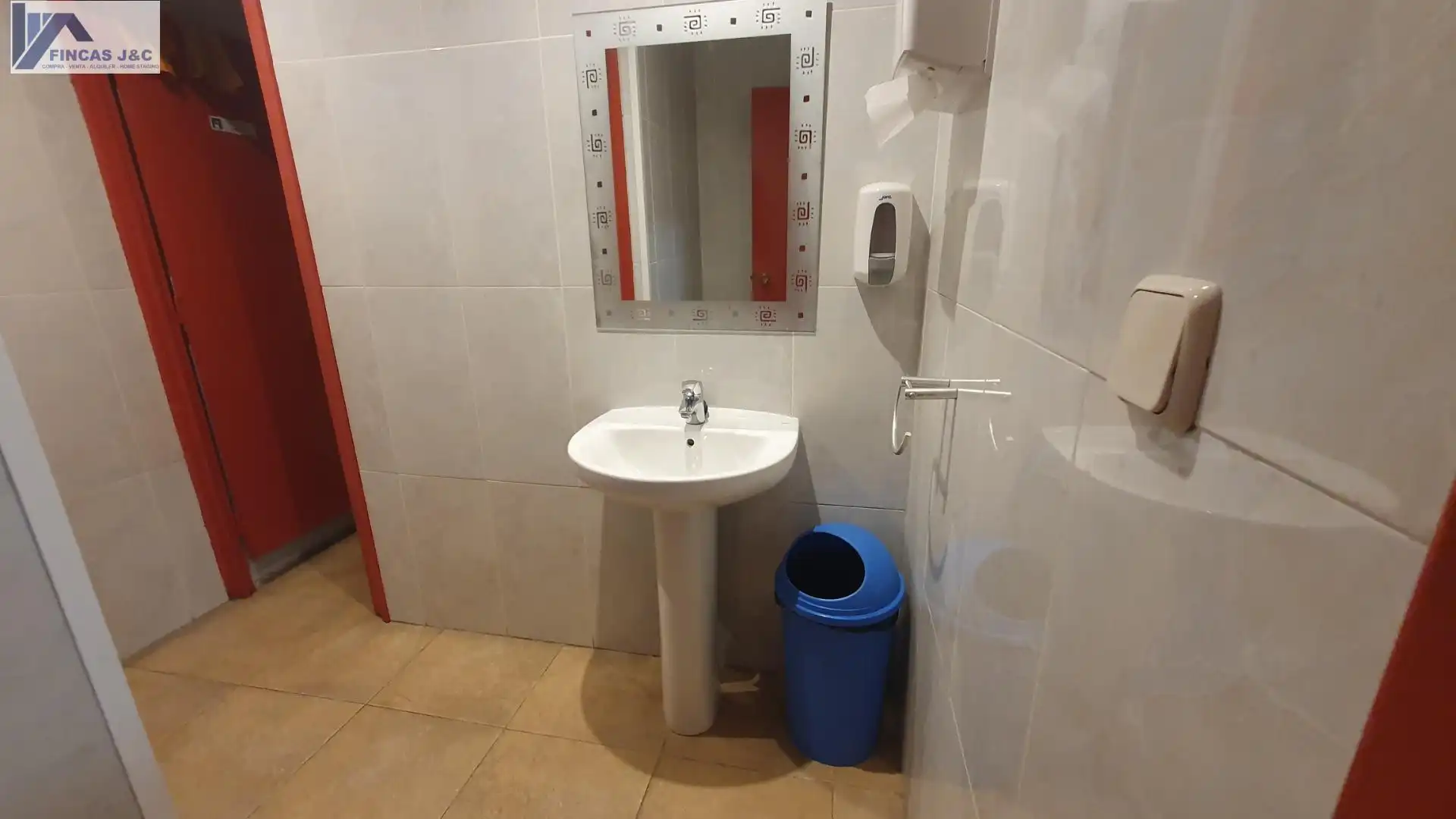 Gewerbefläche zum Verkauf in Delicias, imagen 8