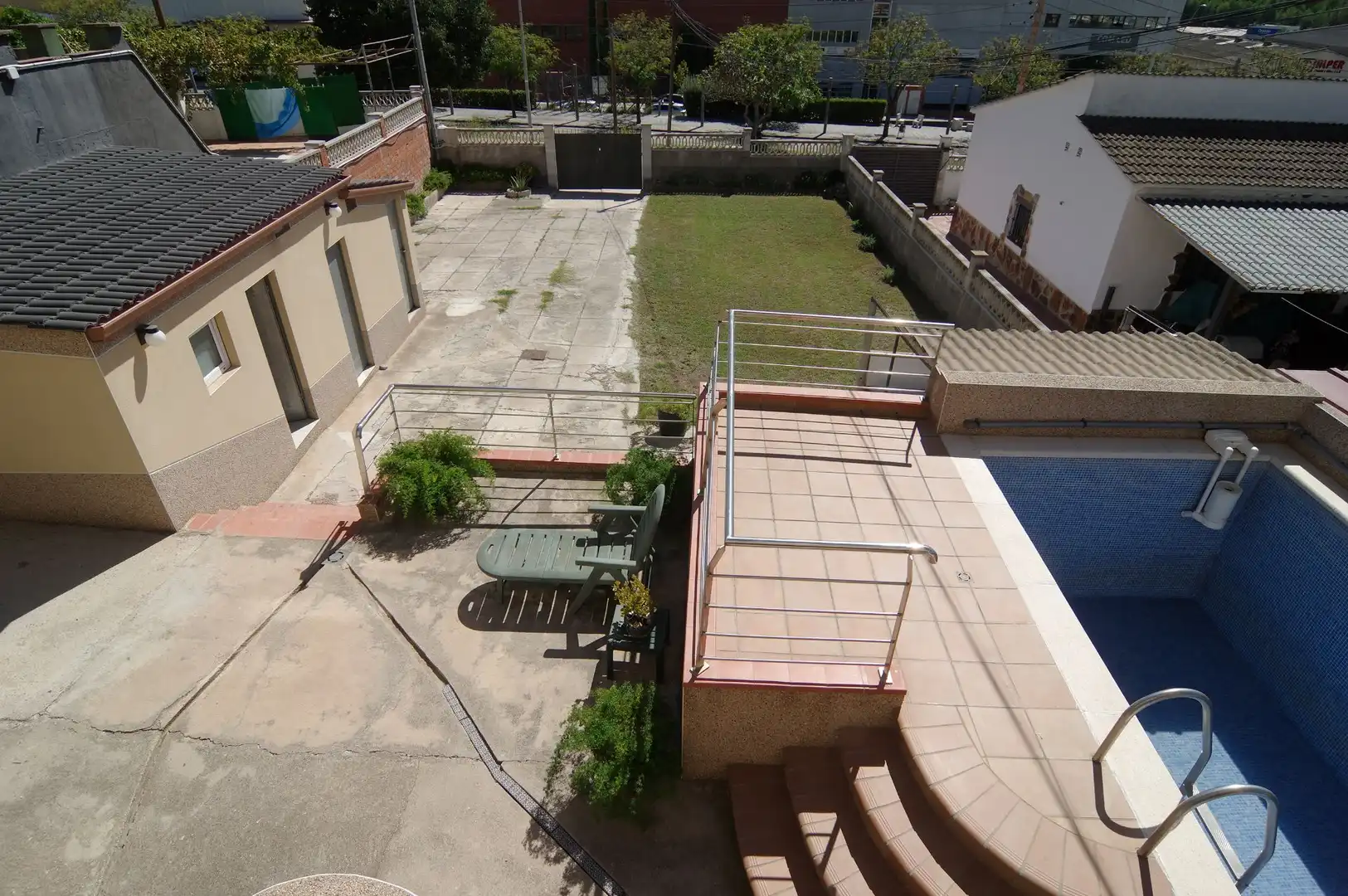 Piscina de Casa o xalet en venda en Sant Vicenç Dels Horts amb Aire condicionat, Calefacció i Jardí privat