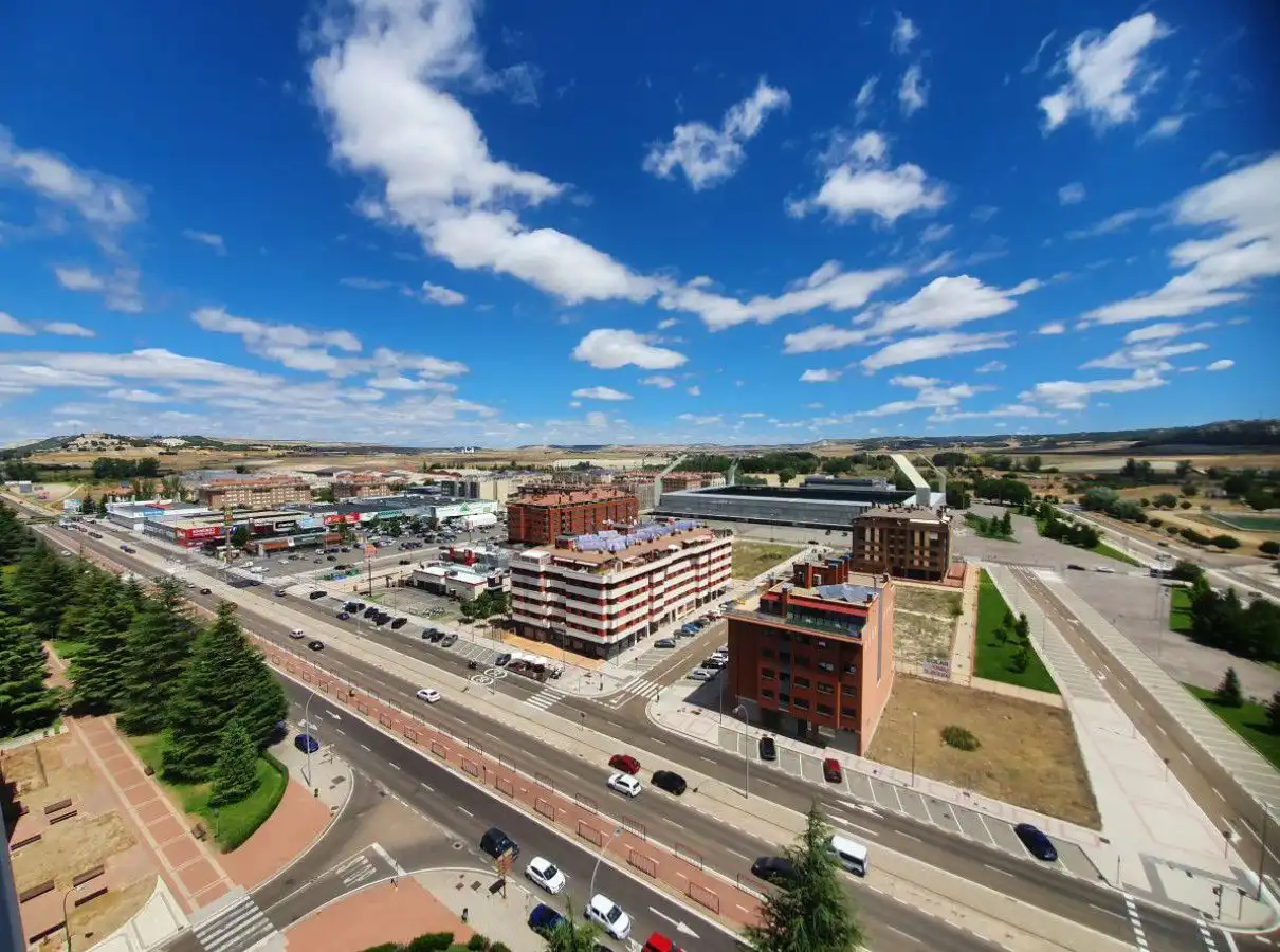 Vista exterior de Piso en venta en Palencia con Calefacción y Terraza