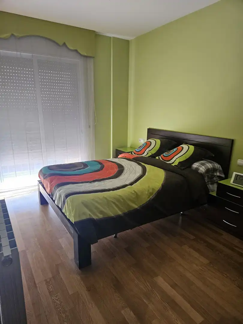 Habitación de Piso en venta en Santa Coloma de Gramenet con Calefacción, Terraza y Trastero
