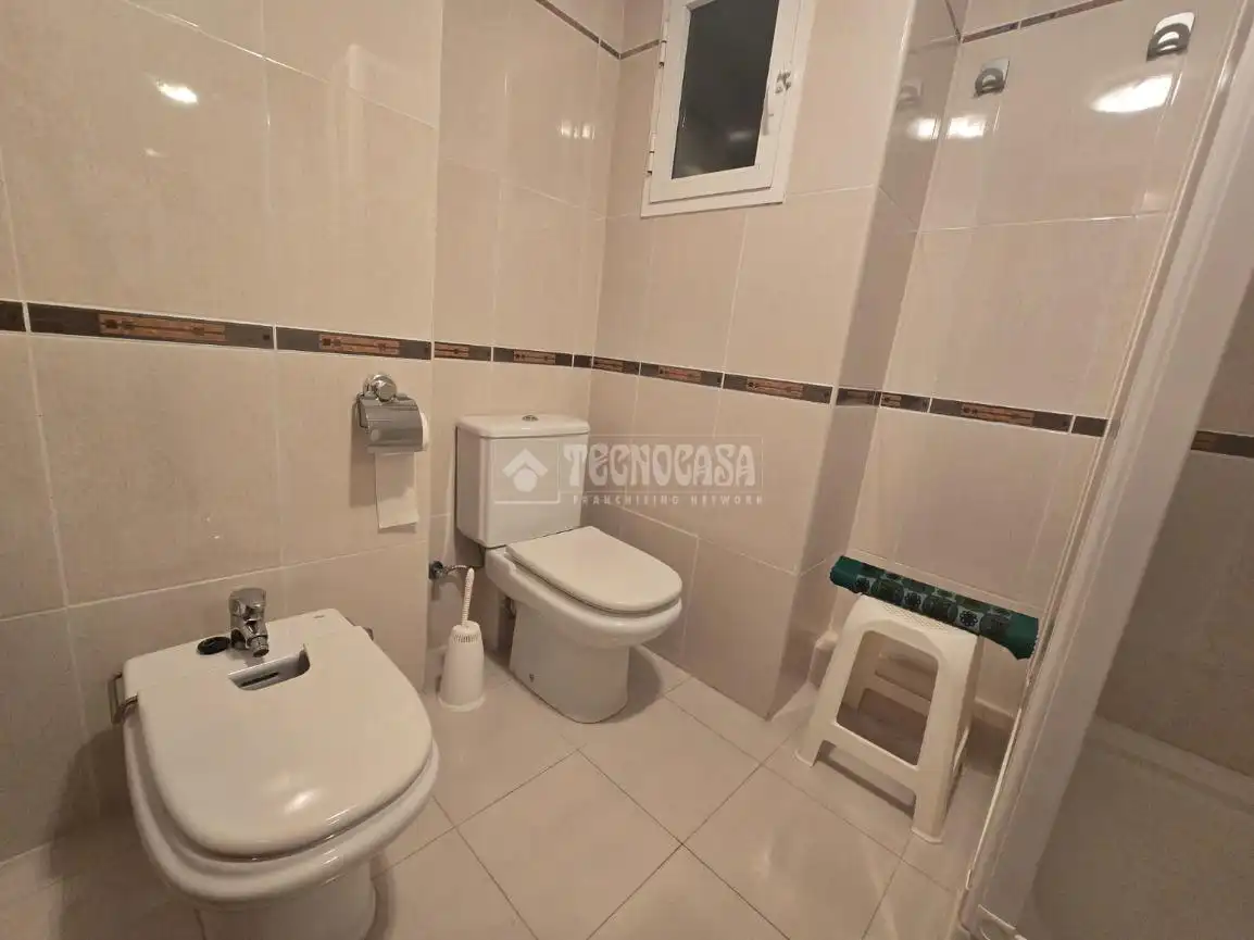 Baño de Piso en venta en Valencia con Aire acondicionado