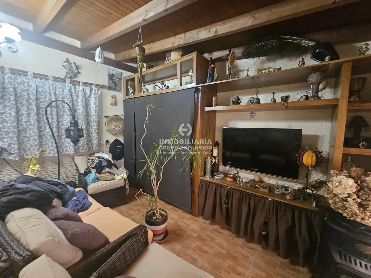 Wohnzimmer von Wohnung zum Verkauf in Aspe mit Klimaanlage, Heizung und Privatgarten
