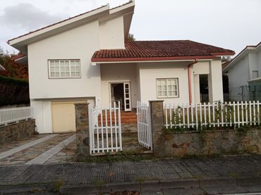 Casa in vendita a Rúa as Mimosas