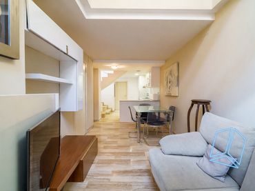 Duplex con balcone in vendita a Carrer de Móra la Nova