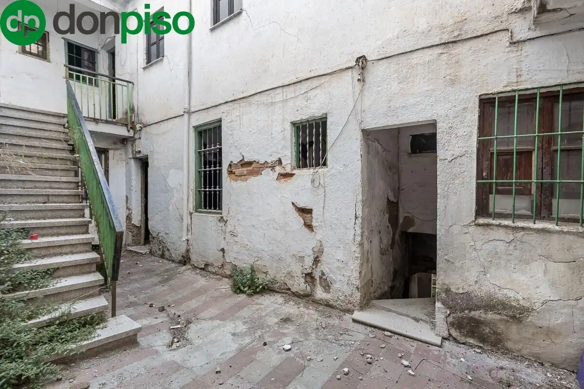 Exterior view of Houses for sale in Granada  with Terrace and Balcony