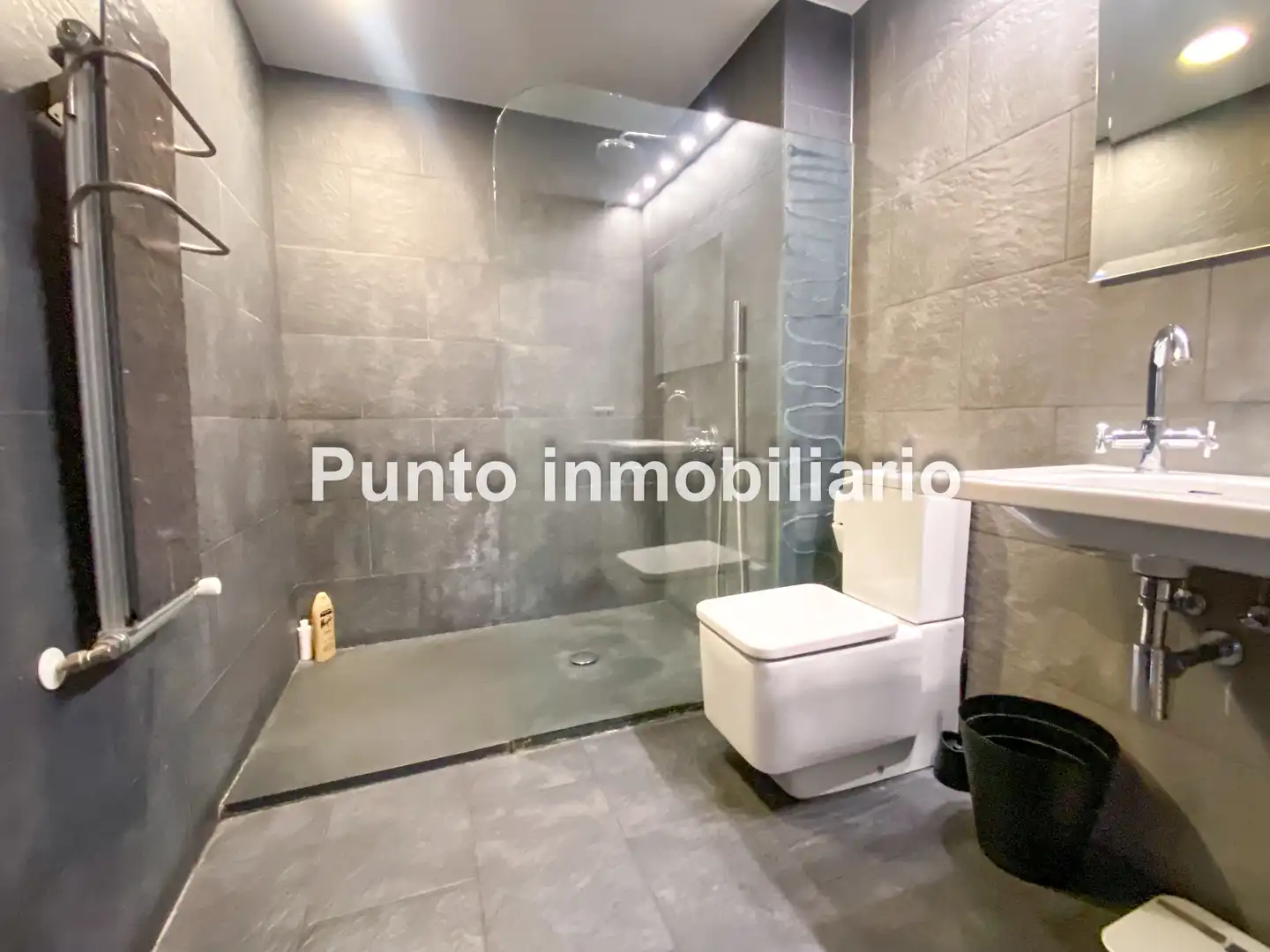 Baño de Piso en venta en Valladolid con Aire acondicionado, Calefacción y Parquet