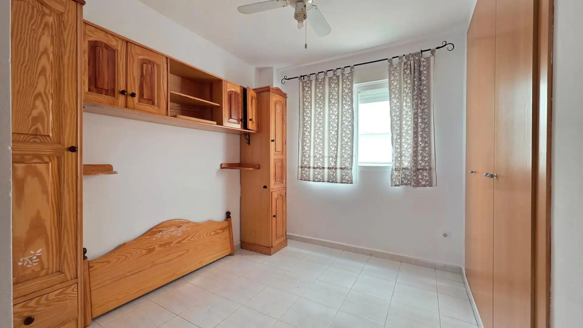 Habitación de Piso en venta en Gandia con Terraza, Trastero y Piscina comunitaria
