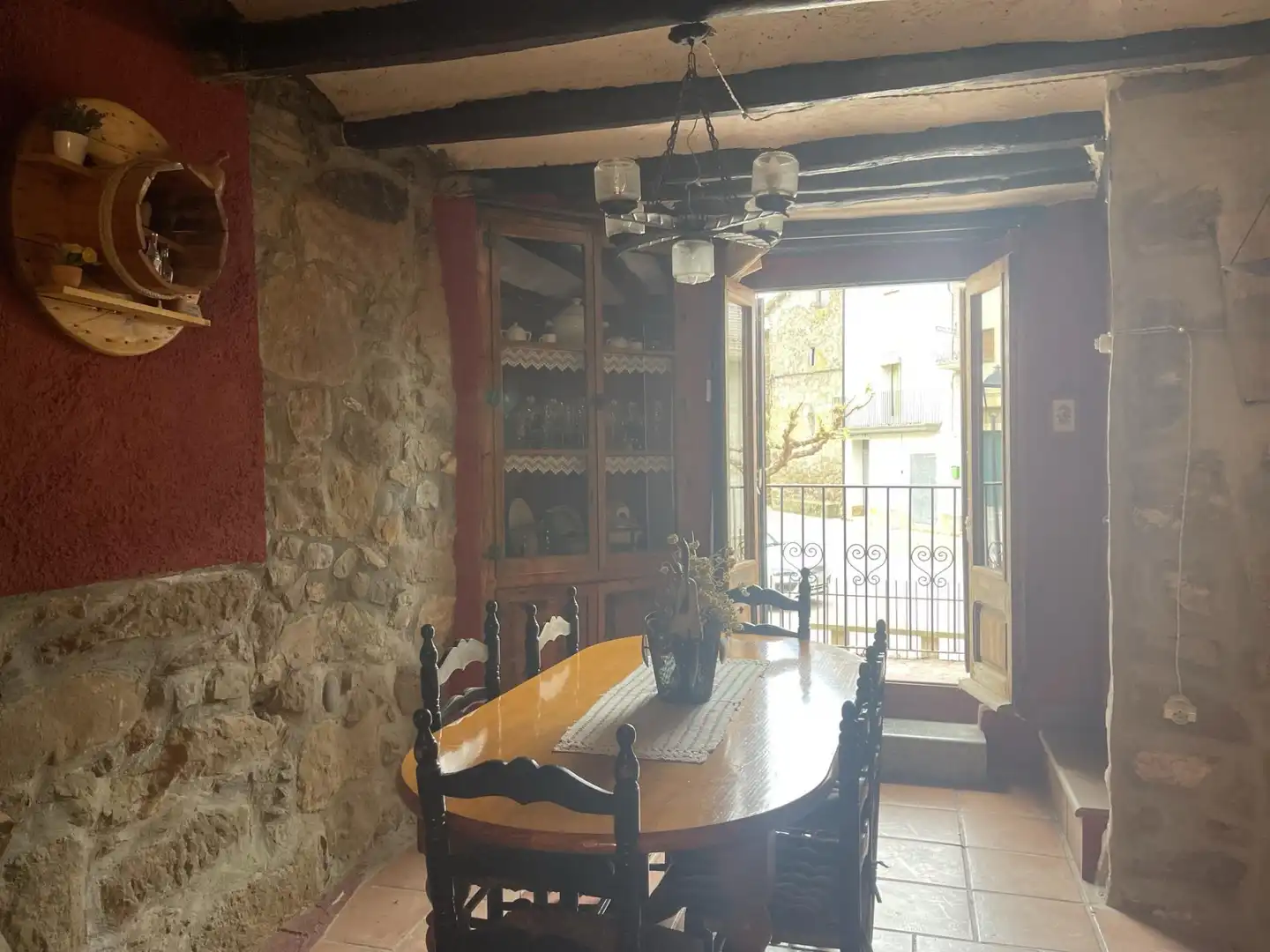 Comedor de Casa adosada en venta en La Baronia de Rialb con Amueblado, Horno y Microondas
