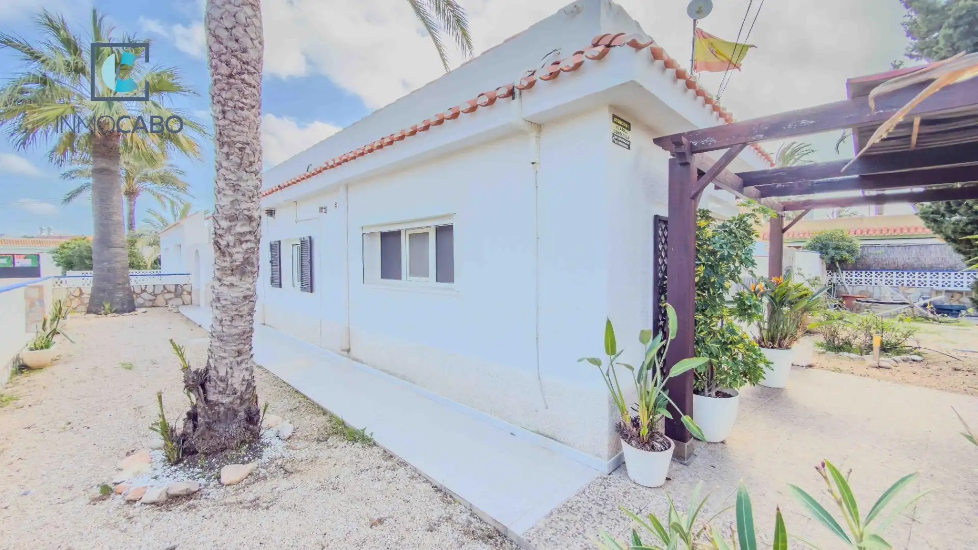 Vista exterior de Casa o chalet en venta en La Manga del Mar Menor con Aire acondicionado, Jardín privado y Piscina