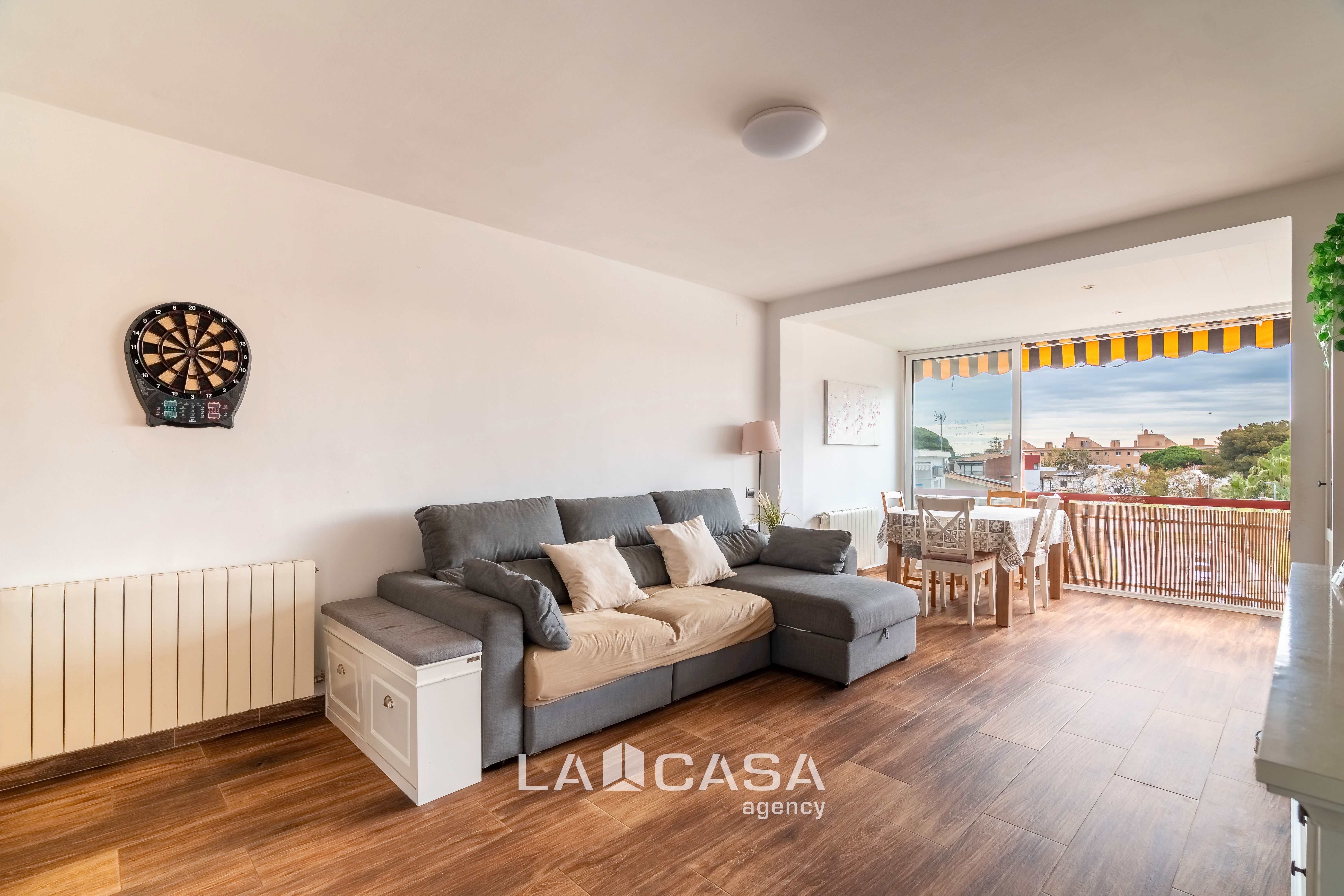 Living room of Attic for sale in Castelldefels  with Air Conditioner, Storage room and Swimming Pool