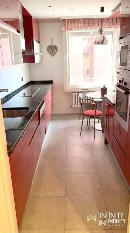 Küche von Wohnung zur Miete in Bilbao  mit Heizung und Abstellraum