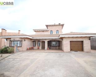 Exterior view of House or chalet for sale in El Carpio de Tajo  with Air Conditioner and Terrace